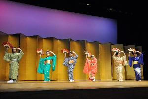 日本舞踊の様子