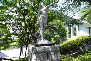 「平和の女神像」